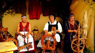 The Story of the Three Spinning Women! A Spanish Folktale Exploding with Wisdom and Wonder!